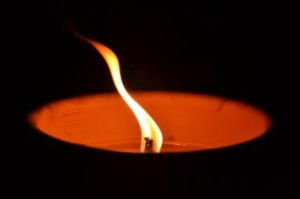 candle-at-night--burning_19-126713