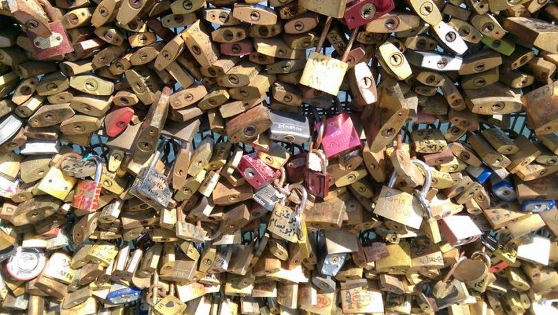 locks of love paris